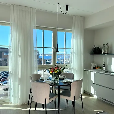 Premium Noblessner Seaside Apartment, Free Parking Апартаменты Таллин